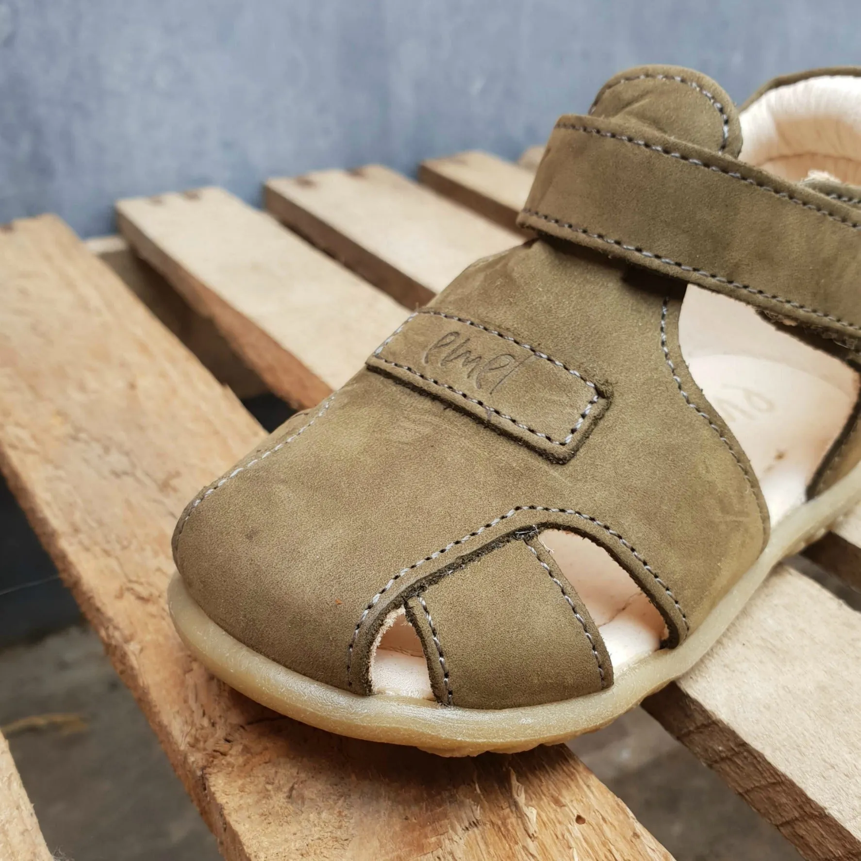 (2199-14) Emel khaki closed sandals