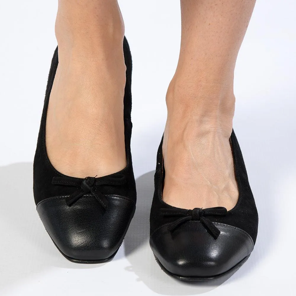 Froggie Karen Leather Pump - Black