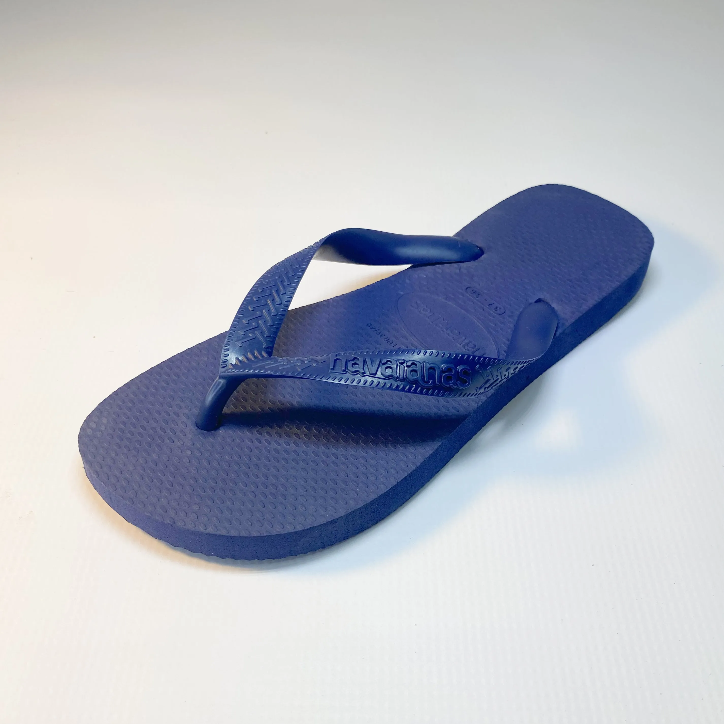 Havaiana navy top thong