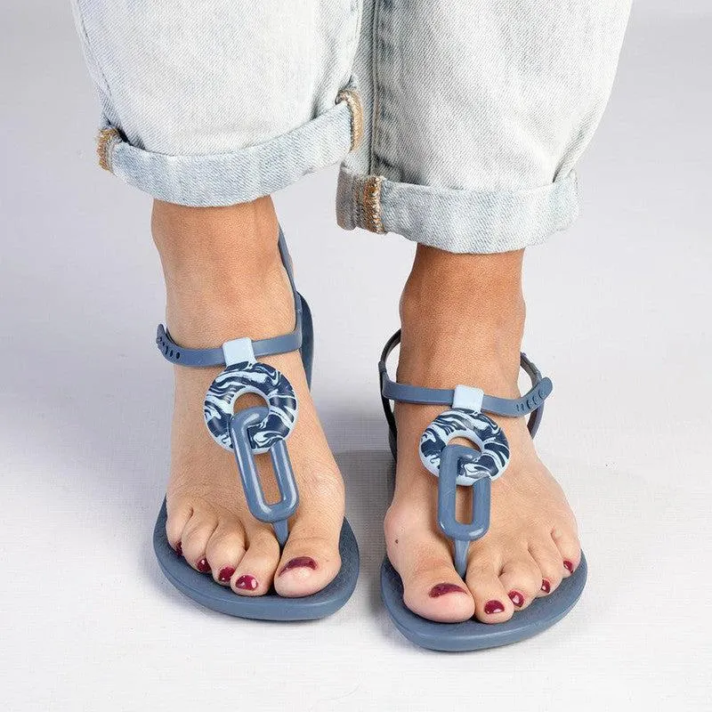 Ipanema Kate Chain Thong Sandals - Blue