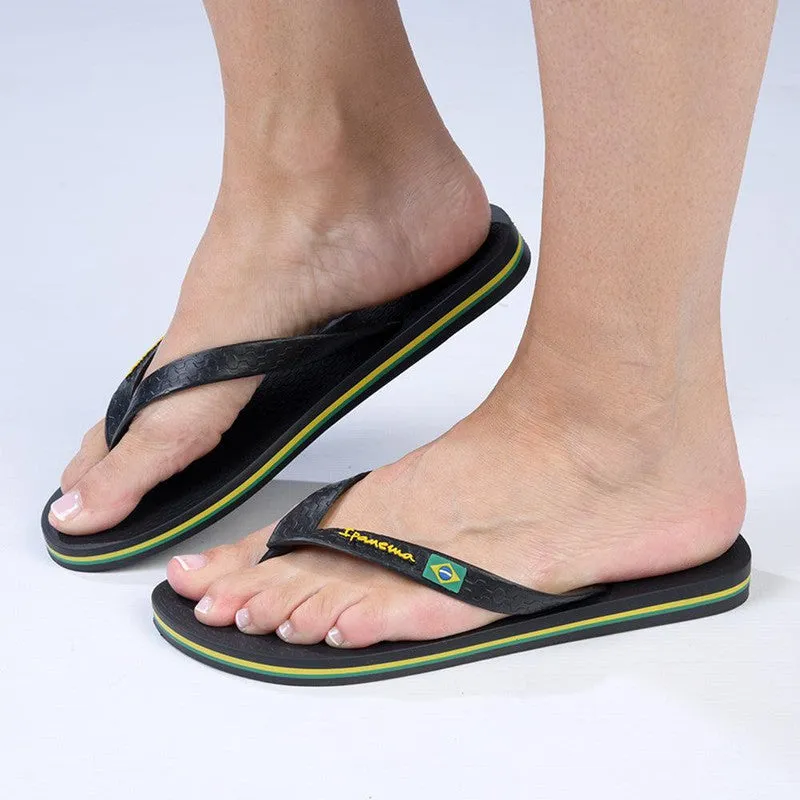 Ipanema Sonia Slip On Sandal - Black