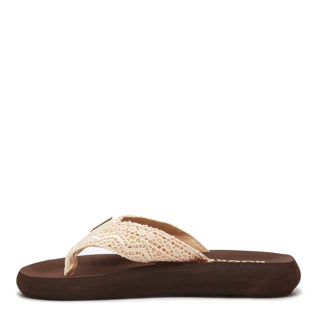 Spotlight Natural Crochet Flip-Flops