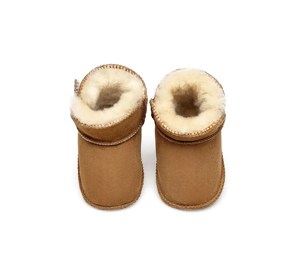 UGG Baby Gift Pack Erin Bootie with Pom Pom Beanie